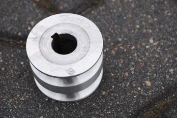 Шкив 58 мм, для двух ремней 13 мм, отверстие 19 мм.