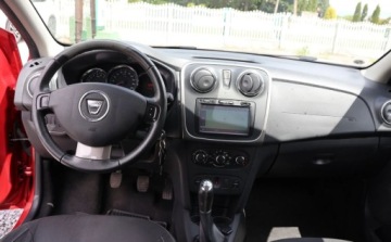 Dacia Logan II Sedan 1.5 dCi 90KM 2016 Dacia Logan Nawigacja, Klimatyzacja, Centralny zamek, Tylko 3.5L100km 1.5, zdjęcie 4