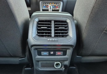 Volkswagen Tiguan II SUV Facelifting 2.0 TDI 150KM 2021 Volkswagen Tiguan Life 2.0TDI 150KM DSG App Connet Czuj Park. Pod.Fotele T, zdjęcie 17