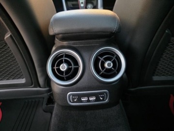 Alfa Romeo Giulia II Sedan Facelifting 2.0 Turbo 280KM 2023 ALFA ROMEO GIULIA ESTREMA A TI Q4, 2.0l Turbo 280KM Bezwypadkowy 23,434km, zdjęcie 27