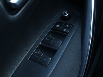 Toyota Corolla XII Hatchback 1.2 Turbo D-4T 116KM 2021 Toyota Corolla 1.2 Turbo, Salon Polska, zdjęcie 20