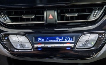 Toyota C-HR I Crossover Facelifting 2.0 Hybrid Dynamic Force 184KM 2021 Toyota C-HR 2.0 Hybrid Executive VIP 2.0 Hybryda 184KM, zdjęcie 26