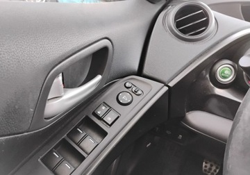 Honda Civic IX Hatchback 5d 2.2 i-DTEC 150KM 2012 Honda Civic 2012r, 2.2 CDTI. Lekko uszkodzony lewy przod. Jezdzi. 2.2, zdjęcie 9