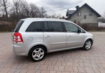 Opel Zafira B 1.8 ECOTEC 140KM 2008 Opel Zafira Opel Zafira 1.8 Family 1.8 Benzyna 140KM, zdjęcie 24