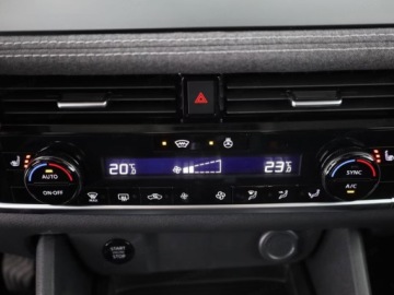 Nissan Qashqai III Crossover Facelifting 1.3 DIG-T MHEV 158KM 2026 Acenta 1.3 DIG-T mHEV MT 2WD 158KM / pakiet zimowy, zdjęcie 9