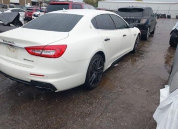 Maserati Quattroporte II 2019 Maserati Quattroporte 2019, 3.8L, GTS GRANSPORT, po gradobiciu 3.8 Benzyna, zdjęcie 4