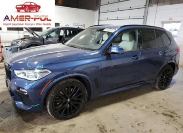 BMW X5 G05 2021 BMW X5 M50i 2021 4.4l 4.4 Benzyna 523KM