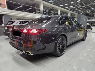 Mercedes Klasa E W214 Sedan 2.0 200 204KM 2026 E Klasa 200 4-Matic AMG 2.0 (204KM) 2026, zdjęcie 4