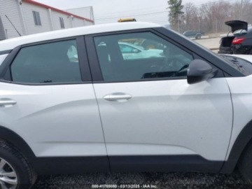 Chevrolet TrailBlazer II 2023 Chevrolet Trailblazer 2023r., LS, od ubezpieczalni, 1.2 Benzyna 137KM, zdjęcie 7