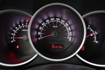 Kia Venga Mikrovan Facelifting 1.6 DOHC 124KM 2015 Kia Venga 1.6 CVVT, Salon Polska, Serwis ASO, zdjęcie 10