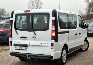 Opel Vivaro B Kombi Extra Long H1 2,9t 1.6 BiTurbo 125KM 2017 Opel Vivaro 1,6 Diesel 125km 6-Biegow Klima Serwis 9-osob 1.6 Diesel, zdjęcie 1