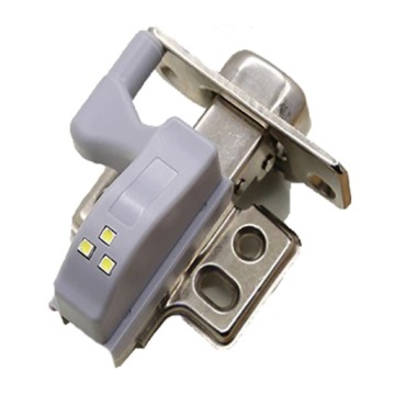 ЛАМПА ДЛЯ ШКАФА НАВЕСНАЯ ДВЕРЬ 3LED 4x