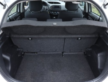 Toyota Yaris III Hatchback 5d Facelifting 2017 1.5 Dual VVT-iE 111KM 2020 Toyota Yaris 1.5 Dual VVT-i, Salon Polska, Klima, zdjęcie 12