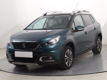 Peugeot 2008 I SUV Facelifting 1.2 PureTech 110KM 2016 Peugeot 2008 1.2 PureTech, Salon Polska, zdjęcie 1