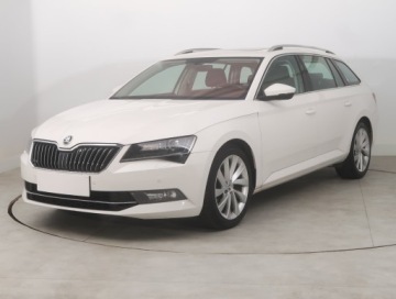 Skoda Superb III Kombi 2.0 TSI 220KM 2017 Skoda Superb 2.0 TSI, Salon Polska, Automat, zdjęcie 1