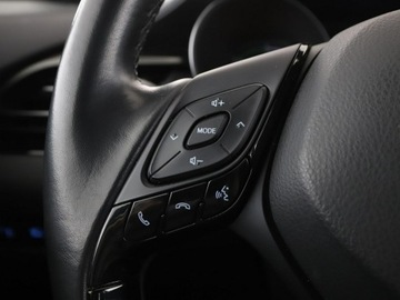 Toyota C-HR I Crossover 1.8 Hybrid 122KM 2019 Toyota C-HR navi kamera ACC klima-auto LED hak, zdjęcie 30