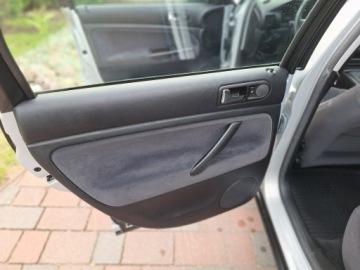 Volkswagen Passat B5 Sedan 1.8 20V 125KM 1998 Volkswagen Passat 62 Tyś kilometrów auto jak, zdjęcie 18