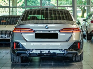 BMW Seria 5 G90-91 Touring 2.0 520d 197KM 2026 BMW Seria 5 520d xDrive Sport Sedan 2.0 (197KM) 2026, zdjęcie 3