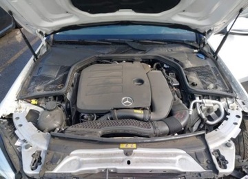 Mercedes Klasa C W205 2020 Mercedes-Benz Klasa C 2020, 2.0L, 4x4, od ubezpieczalni, zdjęcie 13