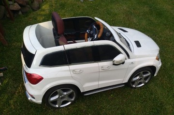 Samochód Mercedes GL63, świetnie odwzorowany, światła , zasilanie 12V