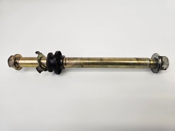 Ось Yamaha YBR 125, задний мост, болт заднего колеса