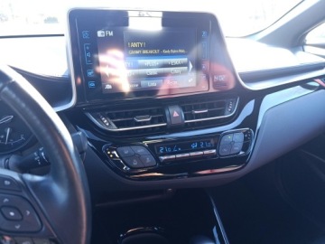 Toyota C-HR I Crossover 1.8 Hybrid 122KM 2019 Toyota C-HR 1.8 Hybrid Selection Toyota C-HR 1.8 H, zdjęcie 36