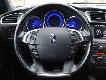 DS 4 I Hatchback (Citroen) 1.6 THP 200KM 2011 Citroen DS4 1.6 THP, Navi, Xenon, Klima, zdjęcie 19