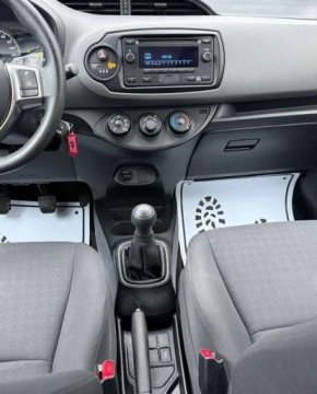 Toyota Yaris III Hatchback 5d Facelifting 2017 1.0 VVT-i 72KM 2020 Toyota Yaris z Instalacja Gazowa, salon Polska, FV-VAT 23, 1 rej. 2021r.Gw, zdjęcie 5
