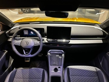 Volkswagen T-Roc I SUV Facelifting 1.5 TSI ACT 150KM 2025 Volkswagen T-Roc R-line 1.5 eTSI 150 KM DSG, zdjęcie 3