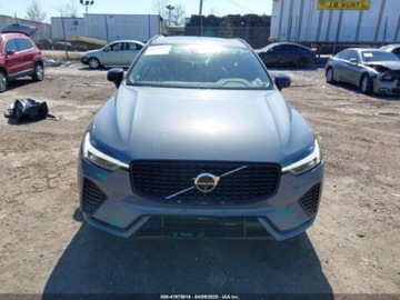 Volvo XC60 II 2023 Volvo XC 60 B5 Plus Dark Theme 2023 2.0l 2.0 Benzyna 247KM, zdjęcie 7