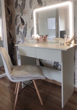 ТРУБНОЙ СТОЛИК с зеркальным светодиодным профилем для макияжа и визажа, белый косметический ящик