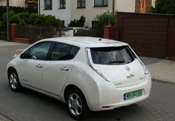 Nissan Leaf I Hatchback 5d Elektryczny 109KM 2015 Nissan Leaf Bezwypadkowy100%_Model_2016r, zdjęcie 4