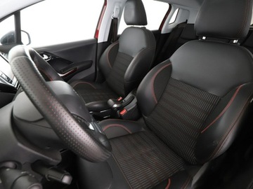 Peugeot 2008 I SUV Facelifting 1.2 PureTech 110KM 2016 Peugeot 2008 lift klima auto navi panorama, zdjęcie 12