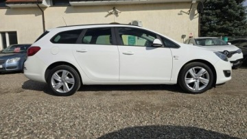Opel Astra J Sports Tourer Facelifting 1.7 CDTI ECOTEC 130KM 2013 Opel Astra Active, szyberdach, PDC, serwisowana, zdjęcie 6