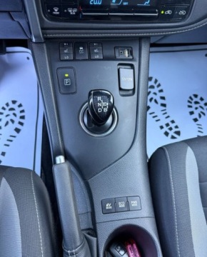 Toyota Auris II Touring Sports Facelifting 1.8 Hybrid 136KM 2018 Toyota Auris salon Polska, Gwarancja 1.8 Hybryda 136KM, zdjęcie 11