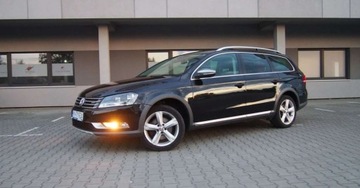 Volkswagen Passat B7 Variant 2.0 TDI CR DPF BlueMotion 140KM 2013 Volkswagen Passat 4x4140KM AlltrackNAVIgacja 6 Biegow2xPDC 4Motion, zdjęcie 12