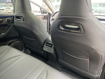 Omoda 5 1.6 T-GDI 147KM 2025 Omoda 5 Premium Phantom Gray z czerwonymi akcentam, zdjęcie 38