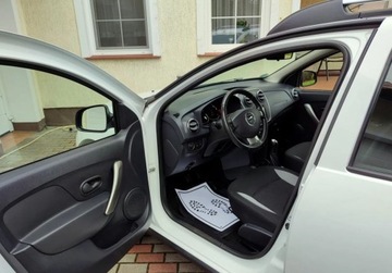Dacia Sandero II Stepway TCe  90KM 2016 Dacia Sandero Stepway BARDZO ZADBANA Nawigacja Czujniki Parkowania Tempoma, zdjęcie 17