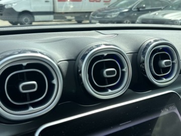 Mercedes Klasa C W206 Limuzyna 1.5 180 170KM 2024 Mercedes-Benz C 180 AMG Line/ Gwarancja/ Keyless g, zdjęcie 27