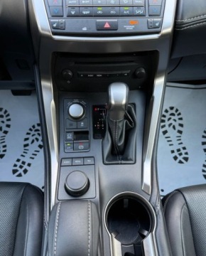 Lexus NX I SUV 200t 238KM 2015 Lexus NX salon Polska, serwis ASO , FV-VAT 23 2.0 Benzyna 238KM, zdjęcie 2