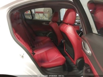Alfa Romeo Giulia II 2019 Alfa Romeo Giulia 2019 Alfa Romeo Giulia Ti Sport AWD 2.0 Benzyna 280KM, zdjęcie 7