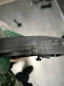 BMW 5 G30 G31 DRŽÁKY KLIKY PRAVÉ