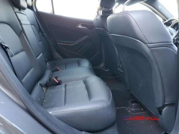 Mercedes GLA I 2019 Mercedes-Benz GLA 2019 r.2,0L 250 2.0 Benzyna 208KM, zdjęcie 9