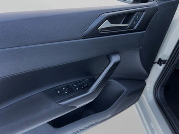 Volkswagen Polo VI Hatchback 5d Facelifting 1.0 TSI 95KM 2022 Volkswagen Polo 1.0TSI 95KM Life SalonPL SerwisASO Czujniki Led Virtual FV, zdjęcie 17