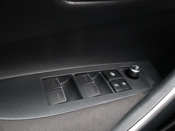 Toyota Corolla XII Sedan 1.5 VVT-i 125KM 2022 Toyota Corolla 1.5 VVT-i, Salon Polska, zdjęcie 16