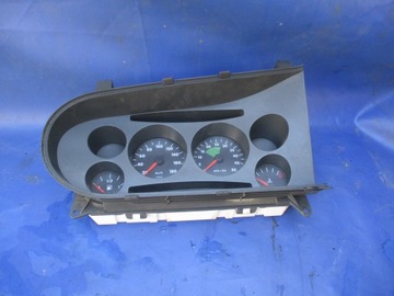 IVECO DAILY III 2.8 HPI PŘÍSTROJOVÁ DESKA BUDÍKY 504055190