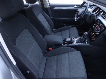 Volkswagen Passat B8 Variant Facelifting 1.5 TSI EVO 150KM 2021 VW Passat 1.5 TSI, Salon Polska, 1. Właściciel, zdjęcie 8