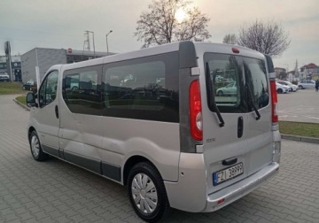 Renault Trafic II Kabina 2.0 dCi 115KM 2012 Renault Trafic Kupiony w Polsce - wersja Long - 9 foteli - 2,0 - 114 KM 2.0, zdjęcie 8