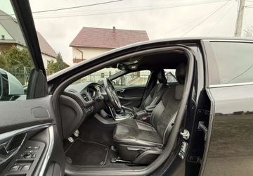 Volvo V40 II Cross Country 2.0 D4 DRIVE-E 190KM 2014 Volvo V40 Volvo V40 D4 RDesign 2.0 Diesel 190KM, zdjęcie 14