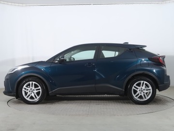 Toyota C-HR I Crossover Facelifting 1.8 Hybrid 122KM 2022 Toyota C-HR 1.8 Hybrid, Serwis ASO, Automat, zdjęcie 2